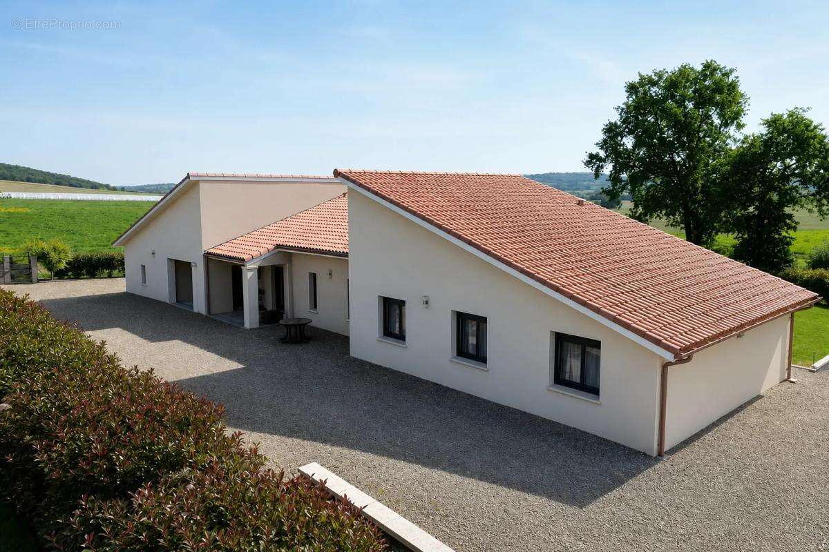 Maison à SEGOS