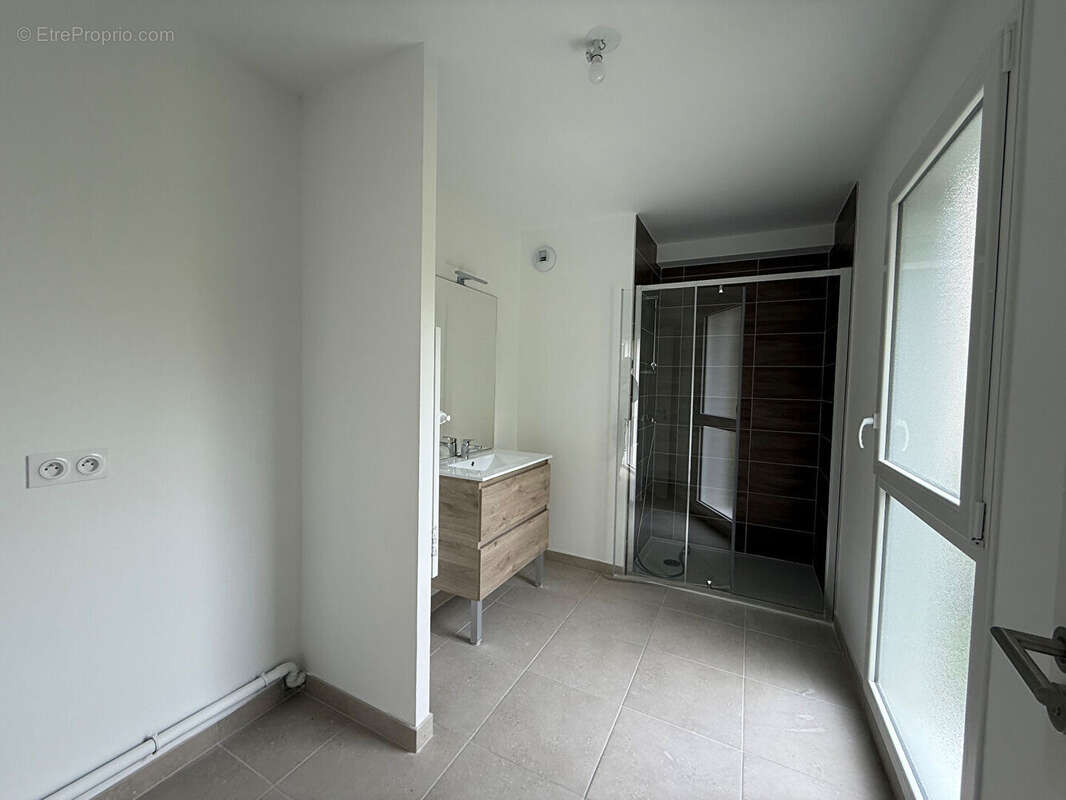 Appartement à LE RELECQ-KERHUON