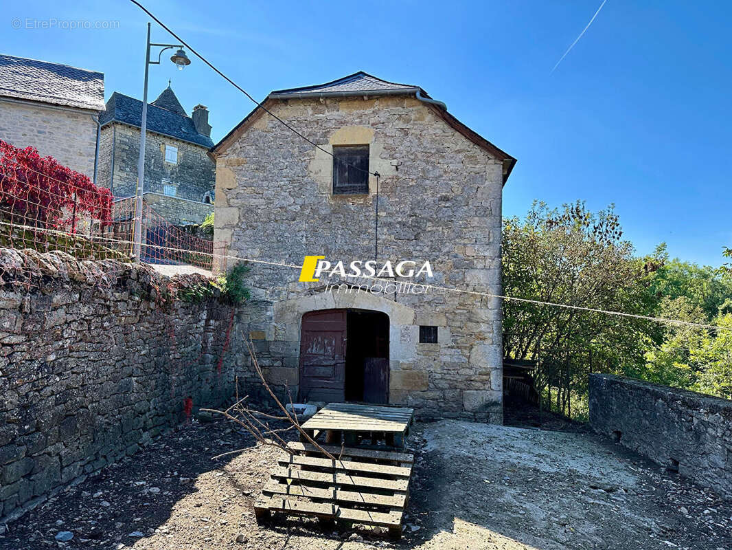 Maison à PIERREFICHE