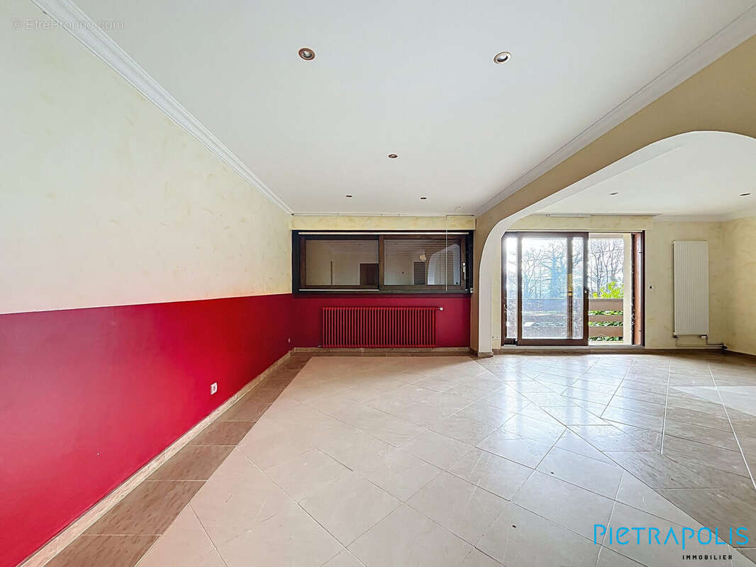 Appartement à DIVONNE-LES-BAINS