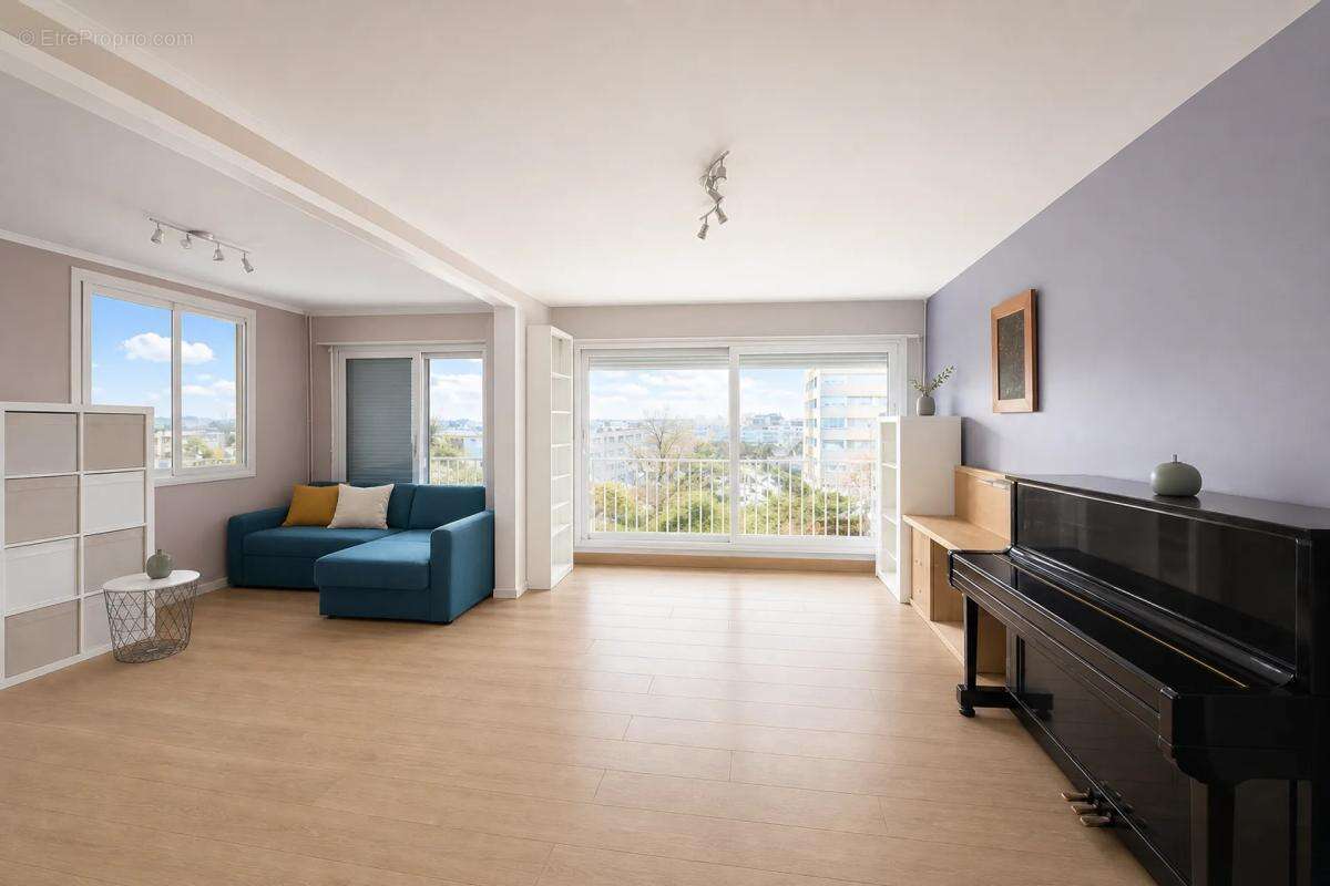 Grand appartement rénové de 5 pièces, cave à Melun - photo 5