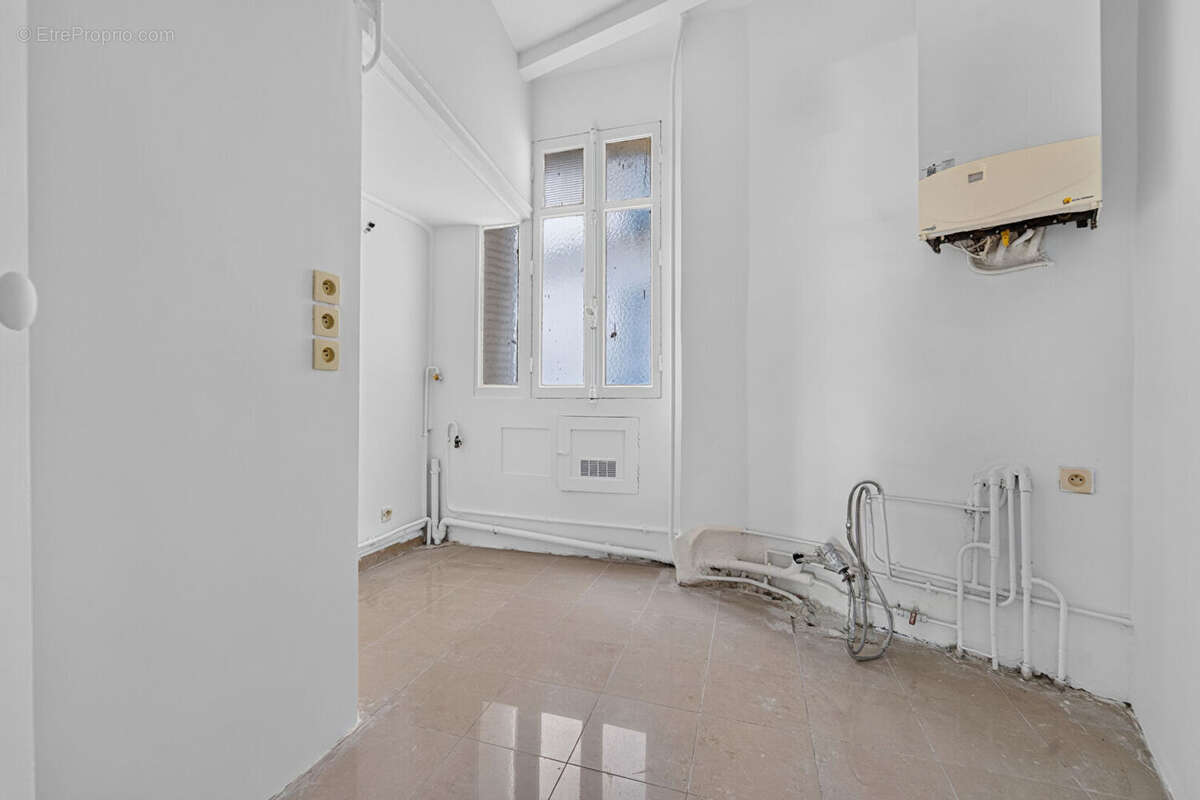 Appartement à PARIS-20E