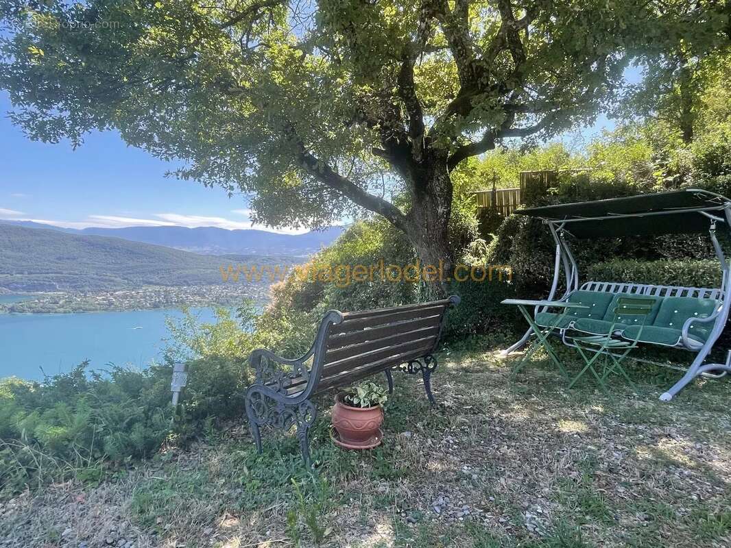 Appartement à LA CHAPELLE-DU-MONT-DU-CHAT