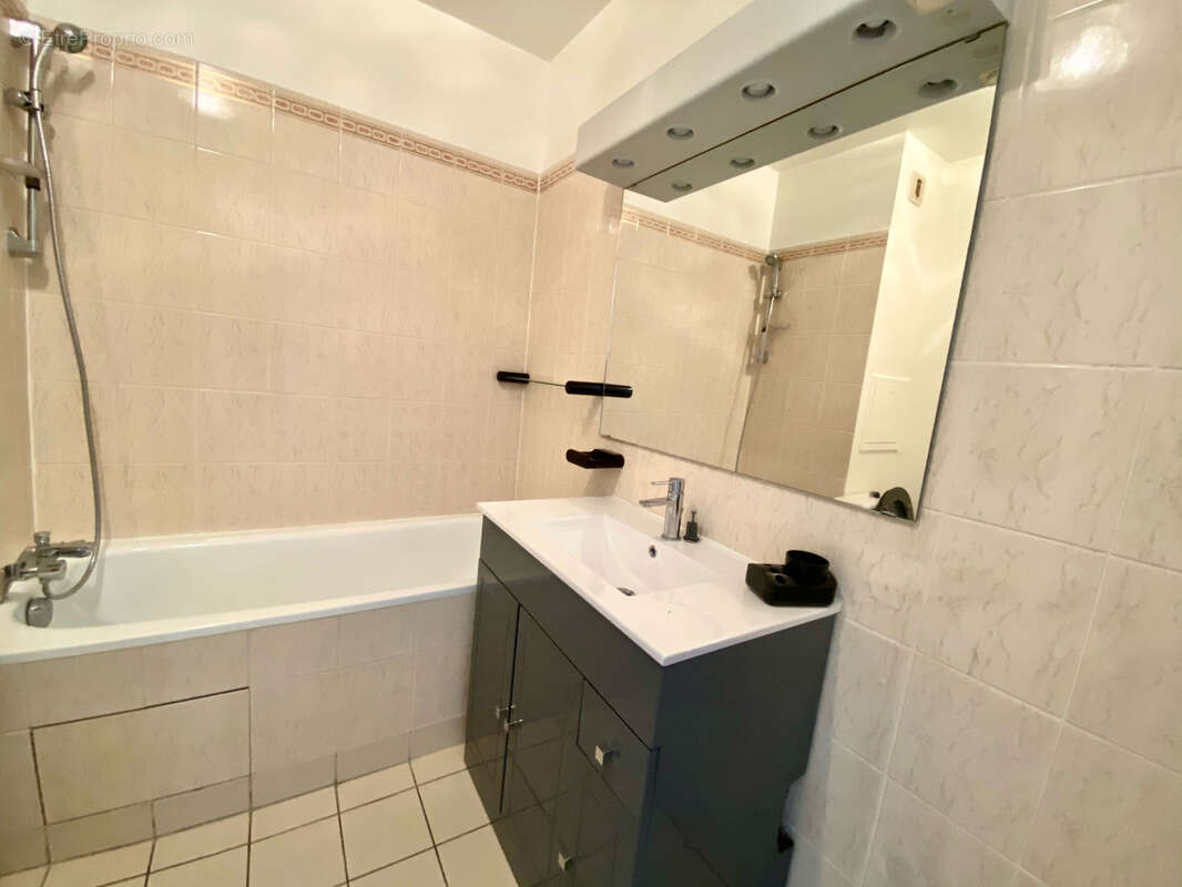 Appartement à SAINT-MAURICE