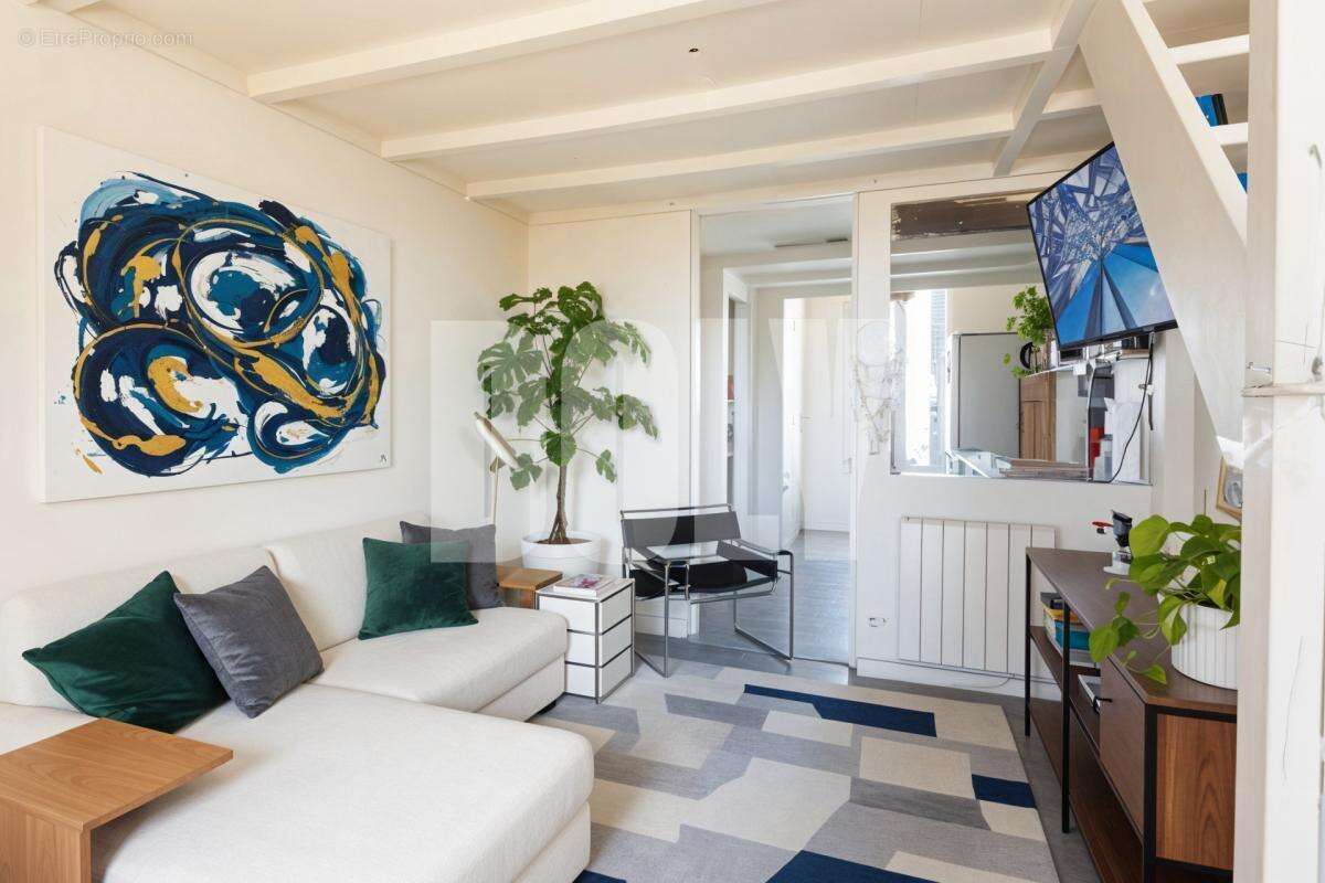 Appartement à LES LILAS