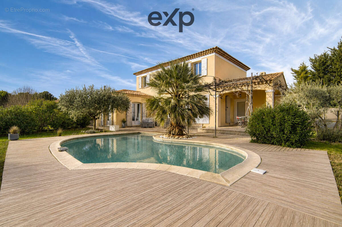 Maison à LA MOTTE-D'AIGUES