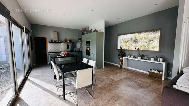 Maison à MOLLANS-SUR-OUVEZE