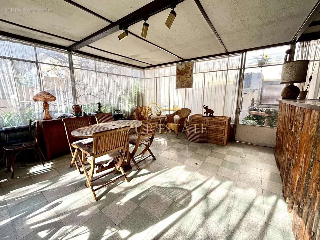 Appartement à MENTON
