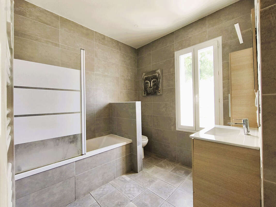 Maison à CASTILLON-LA-BATAILLE