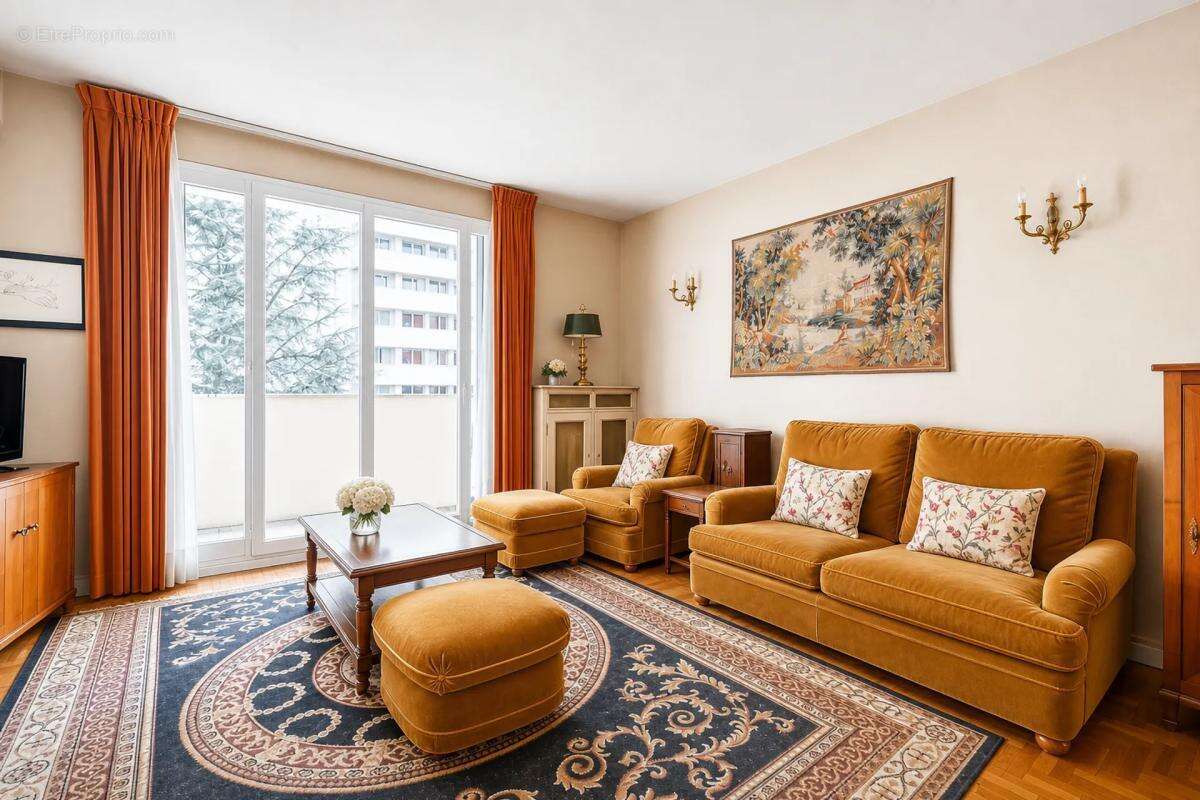 Appartement à CHATILLON