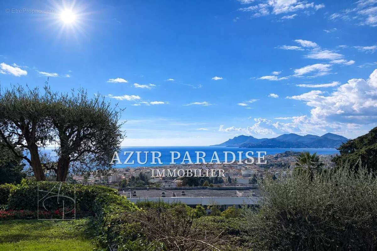 Appartement à CANNES