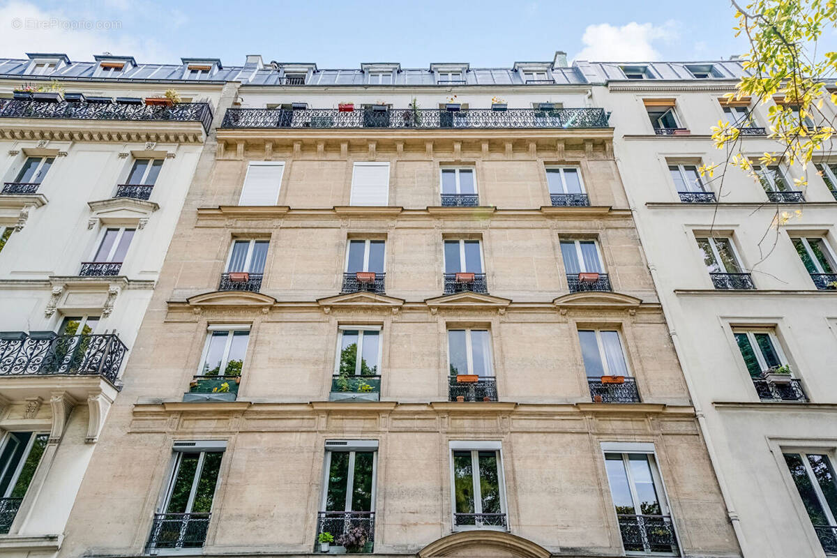 Appartement à PARIS-11E