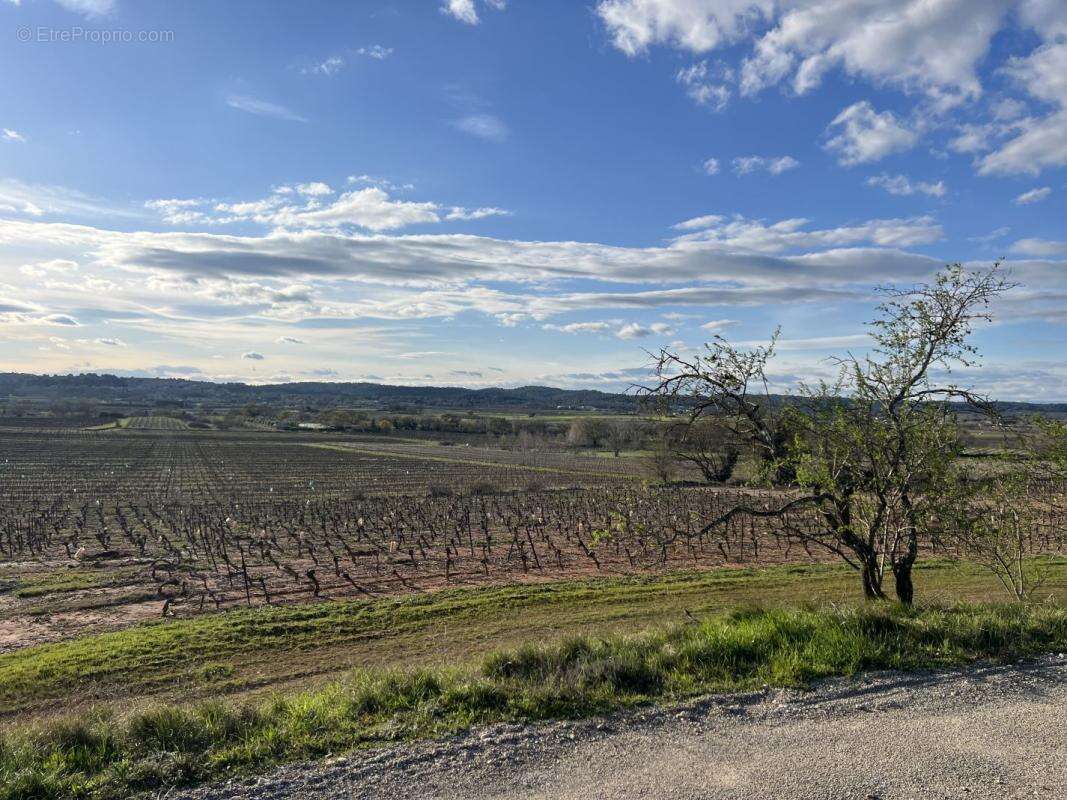 Terrain à LA ROUVIERE