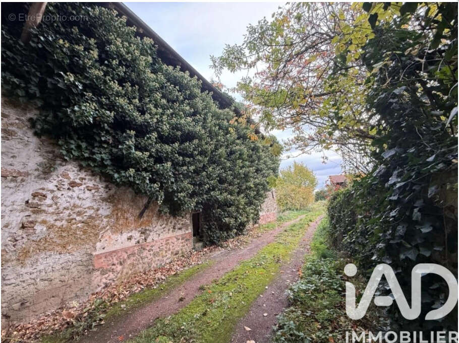 Photo 2 - Maison à GIREMOUTIERS