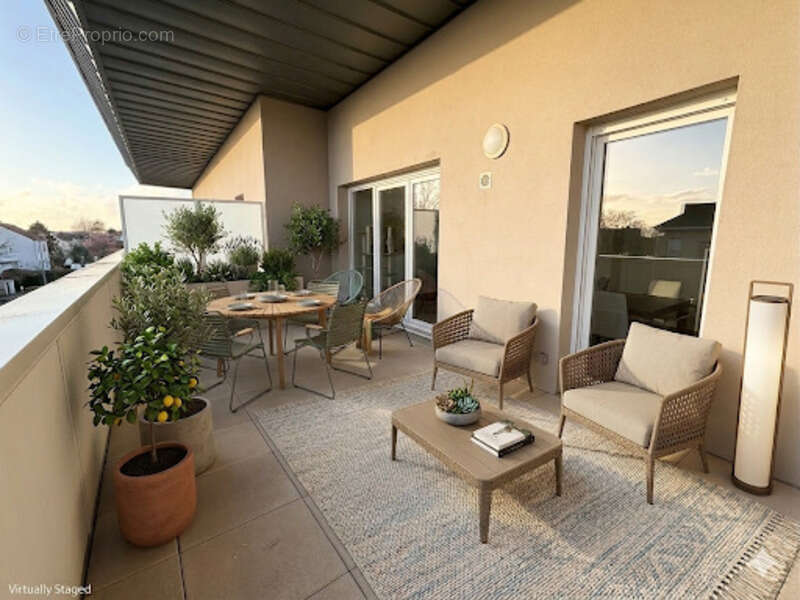 Appartement à FRANQUEVILLE-SAINT-PIERRE