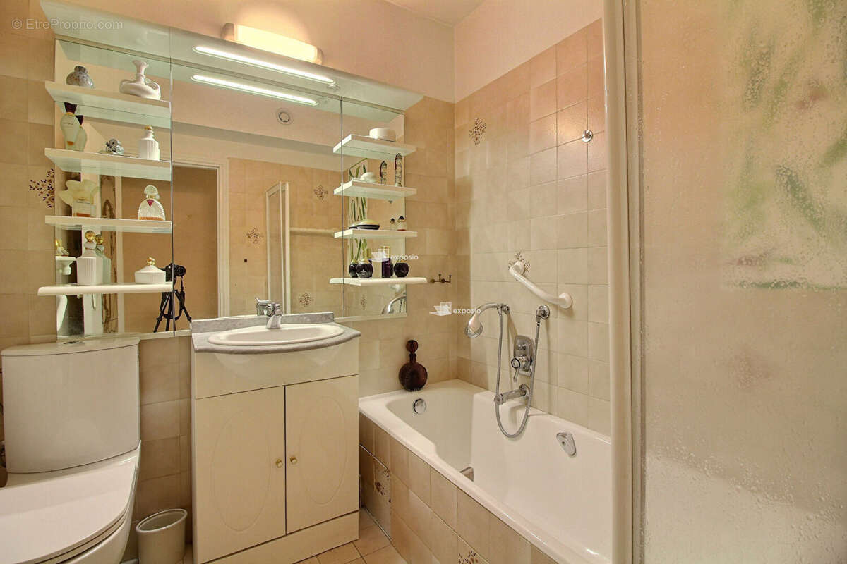 Appartement à LE CANNET