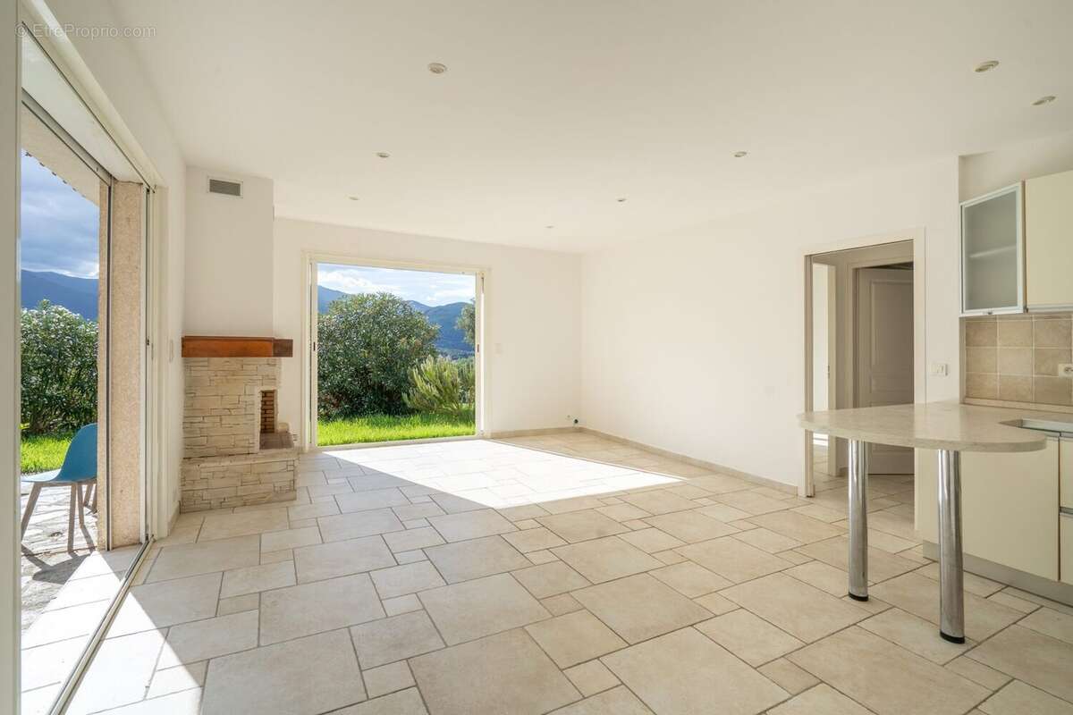 Maison à BASTELICACCIA