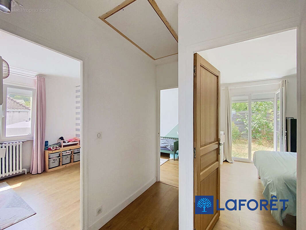 Maison de famille clé en main , Sans vis-à-vis , Environnement exceptionnellement calme - photo 10