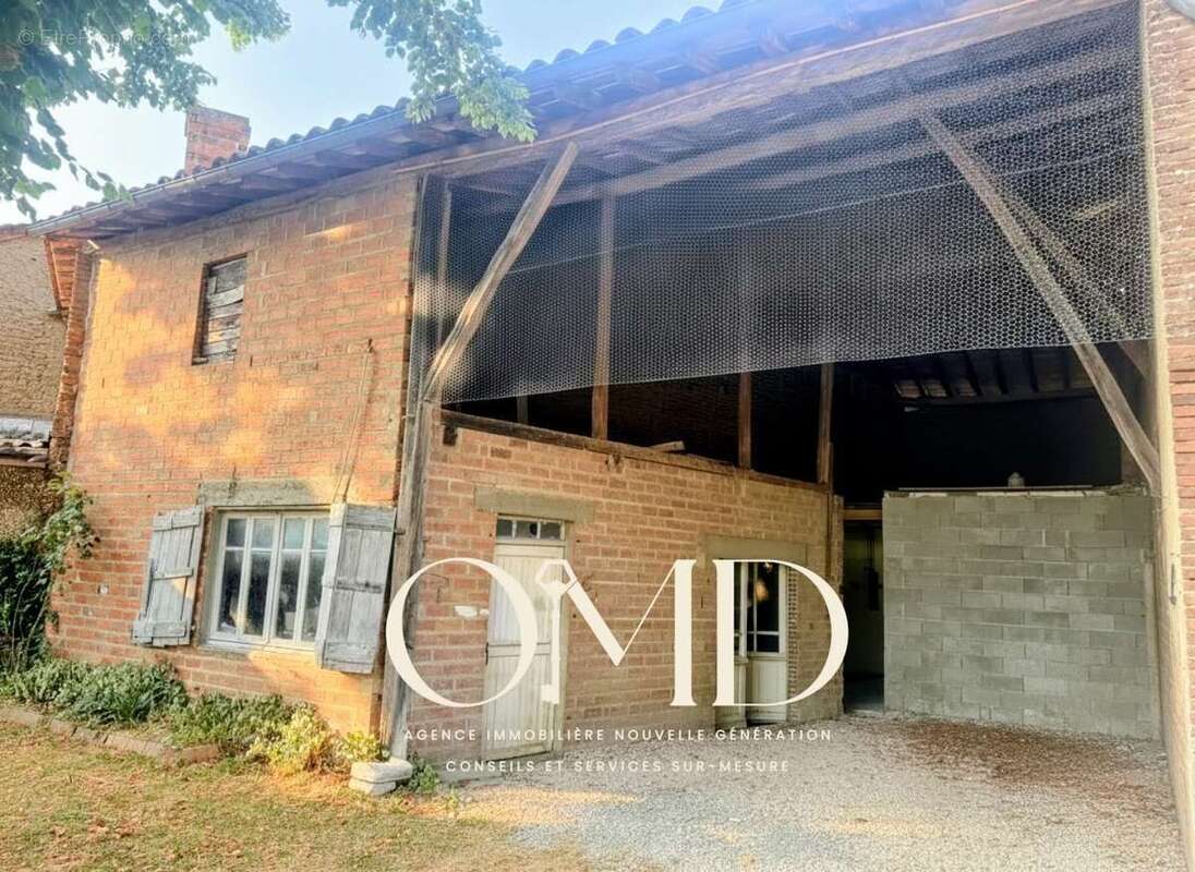 Maison 91 m² à Carbonne  - photo 2