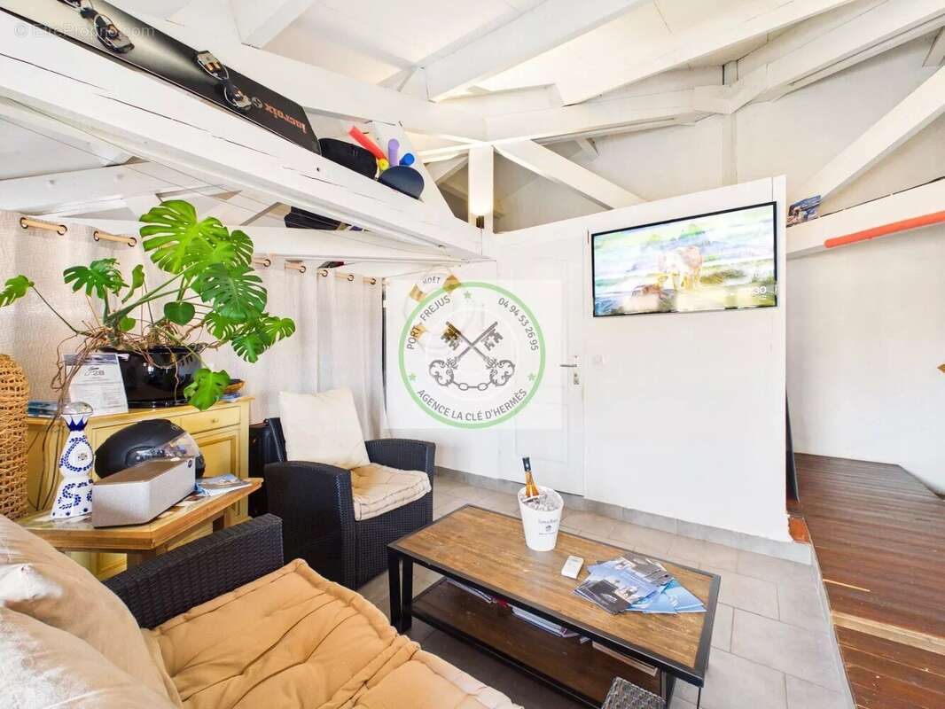 Commerce à SAINT-RAPHAEL