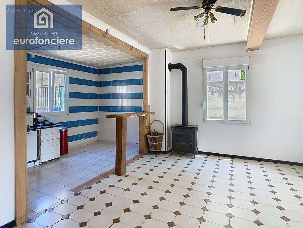 Maison à AIX-EN-OTHE