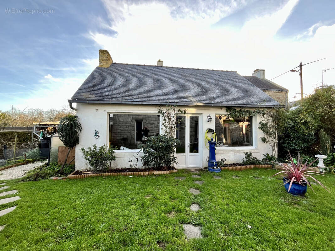 Maison à PLOUGOUMELEN