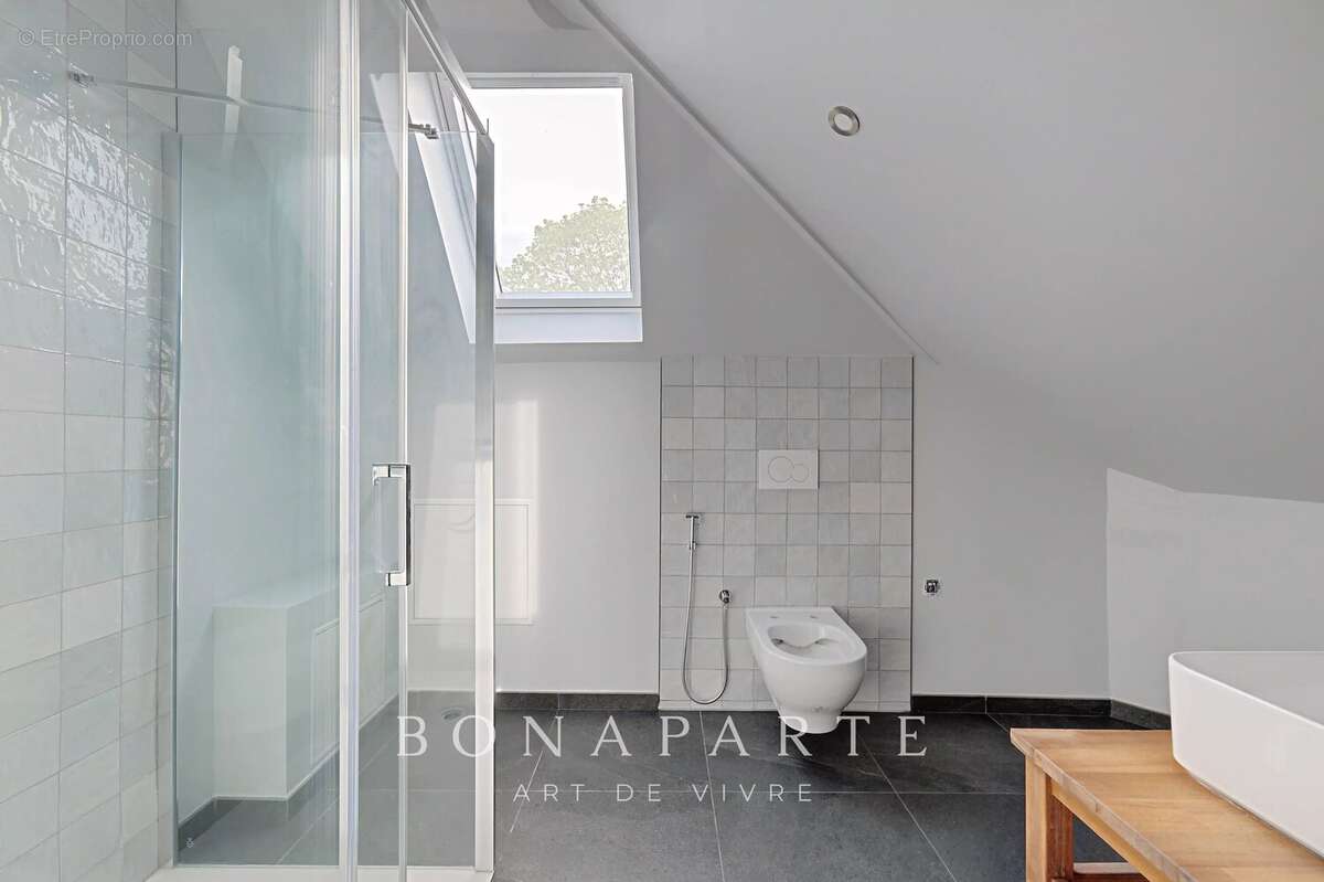 ANTONY centre – Maison récente de 230 m² avec ascenseur, piscine 8x4 et dépendances sur terrain de 1 150 m² - photo 26