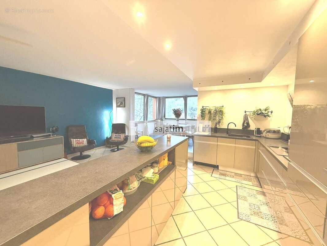 Appartement 80 m² à La Seyne-Sur-Mer  - photo 4