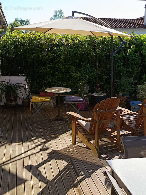 Maison à CHENAC-SAINT-SEURIN-D&#039;UZET