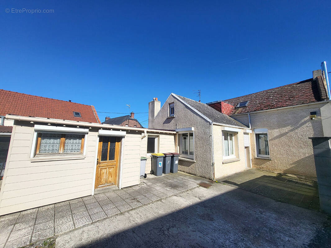 Maison à BEAUVOIS-EN-CAMBRESIS