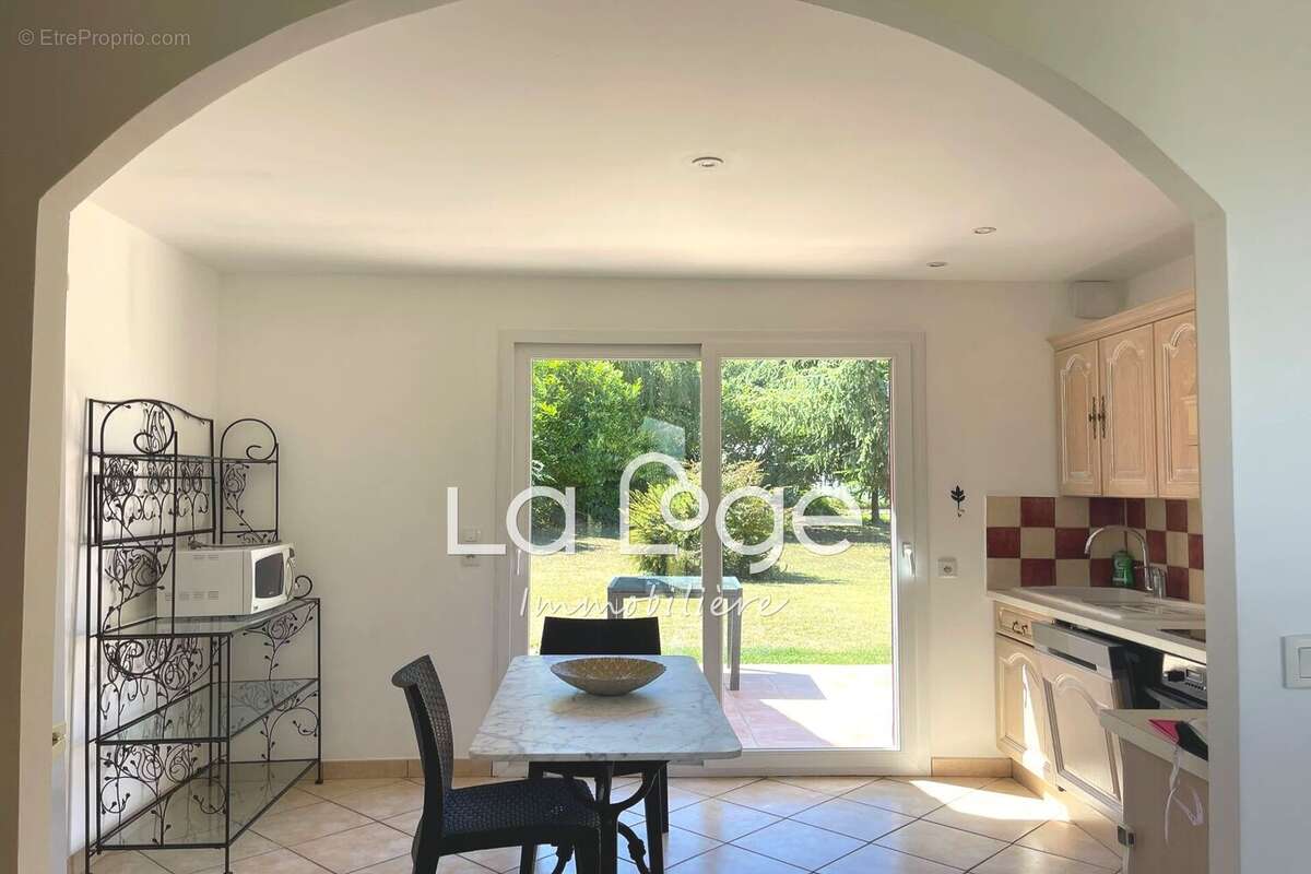 Maison 208 m² à Curbans  - photo 5