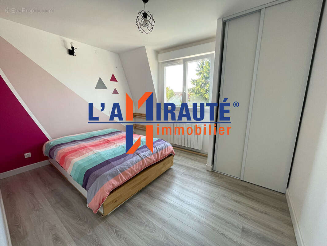 Maison à SARTROUVILLE