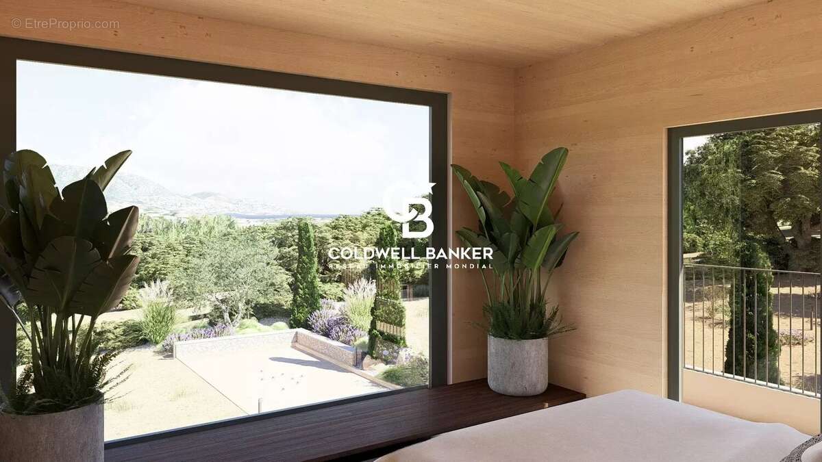 Maison à BORMES-LES-MIMOSAS