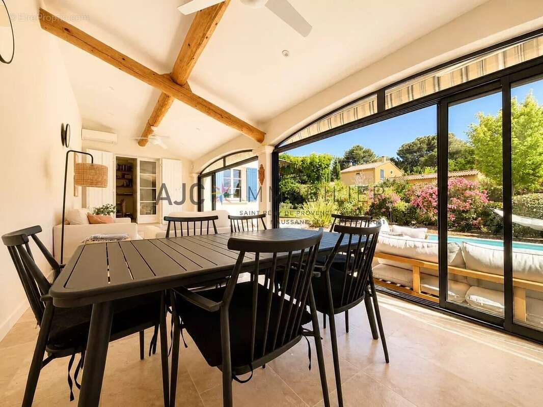 Saint-Rémy-de-Provence – Maison lumineuse de 4 chambres avec piscine proche centre - photo 8