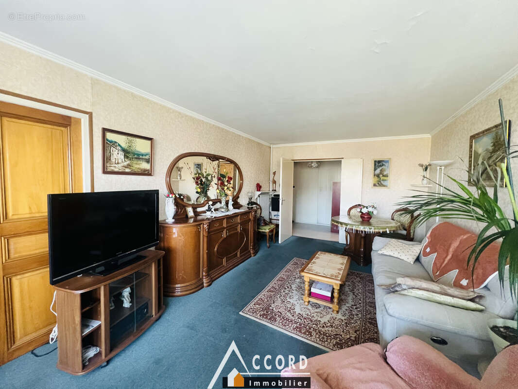 Appartement 4 pieces 87.18 m2 - photo 2