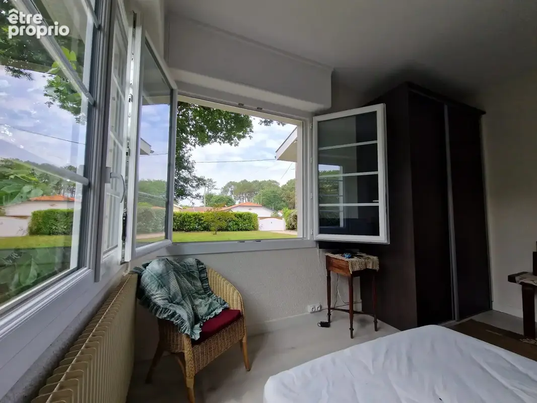 Andernos les bains - villa 4 chambres sur grande parcelle - photo 7