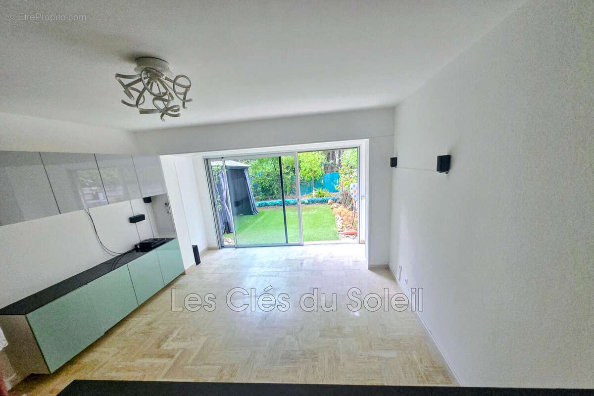 Appartement 43 m² à Bandol  - photo 2