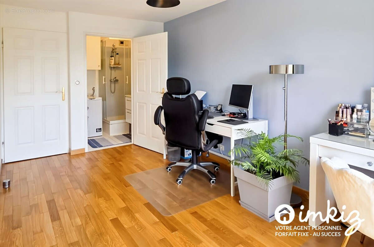 Appartement à EMERAINVILLE
