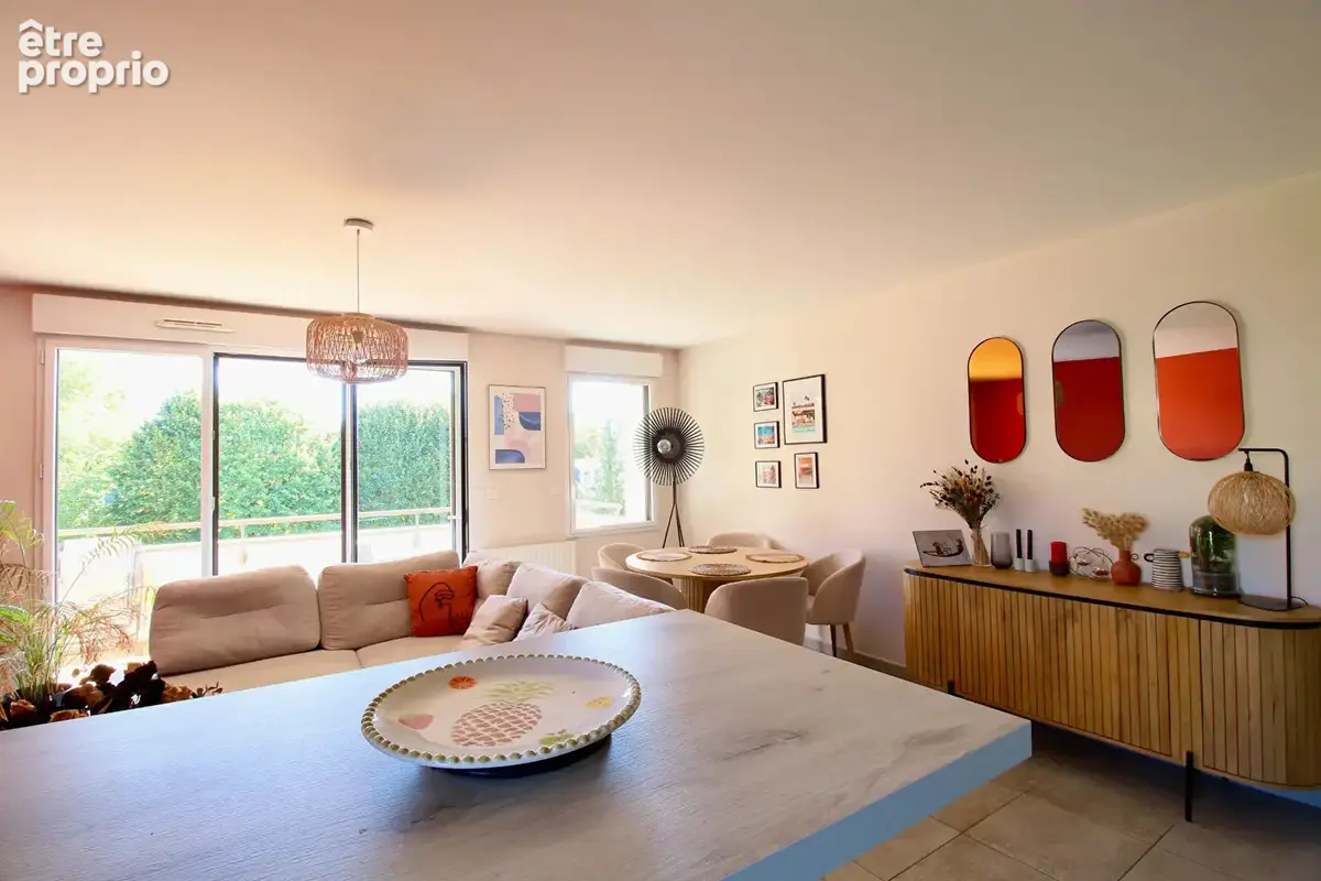 Appartement récent 78m2 avec vue, stationnement et balcon ! - photo 3