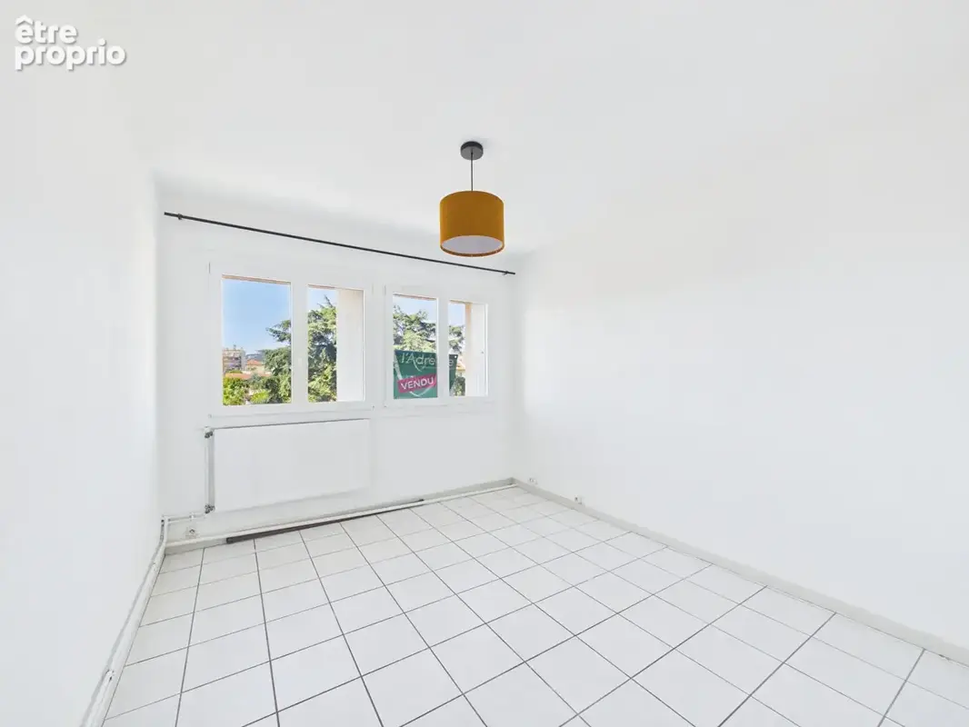 Appartement  rénové T4 - 60 m2 quartier Montplaisir - photo 15