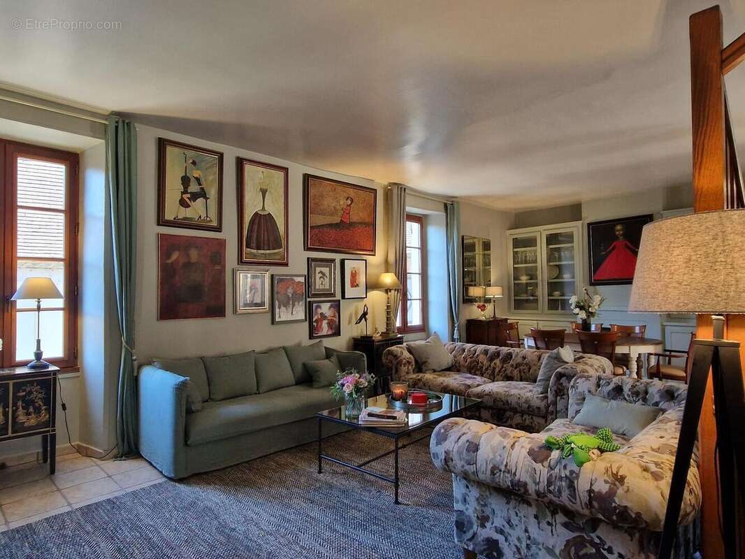 20251017152358 - Maison à LE BUGUE