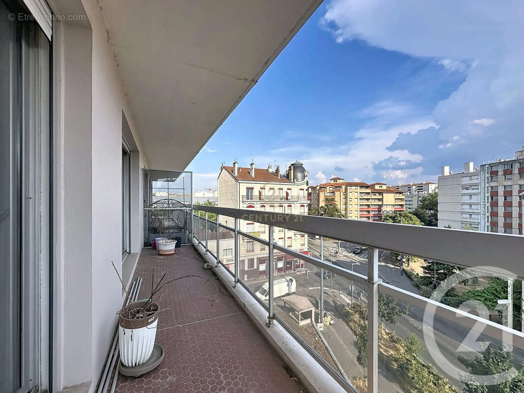 Appartement 96 m² à Villeurbanne  - photo 8