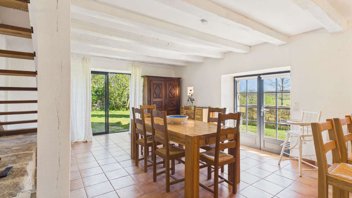Maison de charme 6 pièces avec piscine, hameau paisible - photo 12