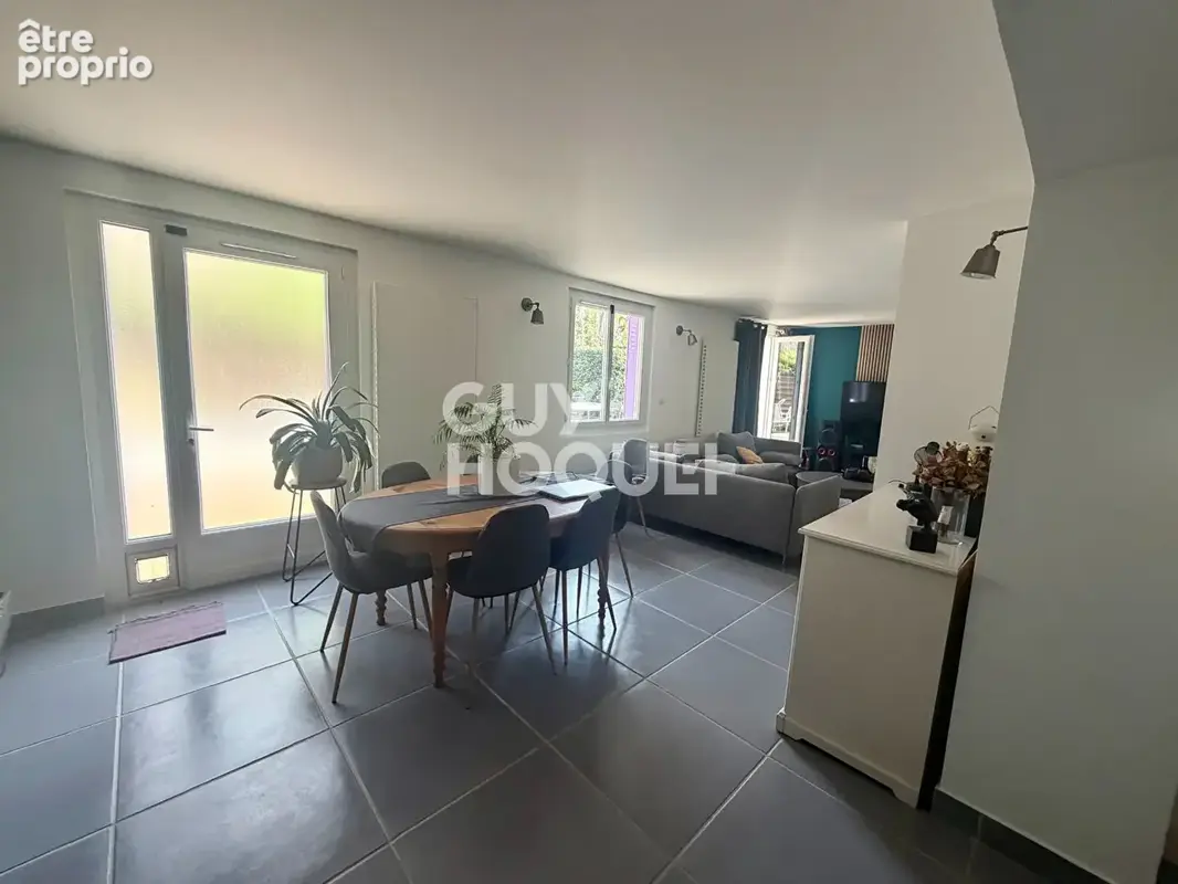 Maison  5 pièce(s) 160 m2 sur un terrain de 484m² à Veneux-les-Sablons - photo 10