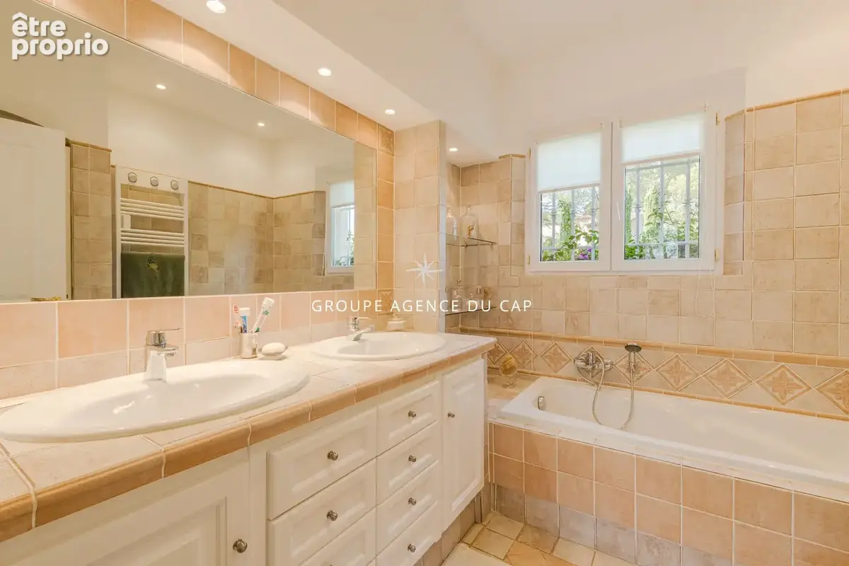 Villa 4 chambres  172 m2 valescure  saint raphael - photo 10
