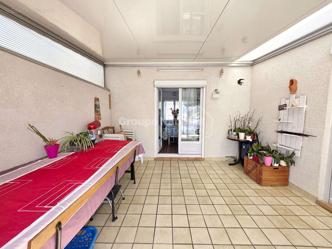 Maison familiale T5 avec jardin et grand garage à Miramas - photo 15