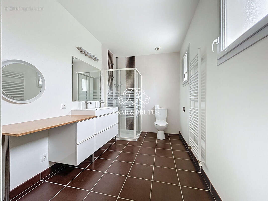 Maison à VILLEFONTAINE