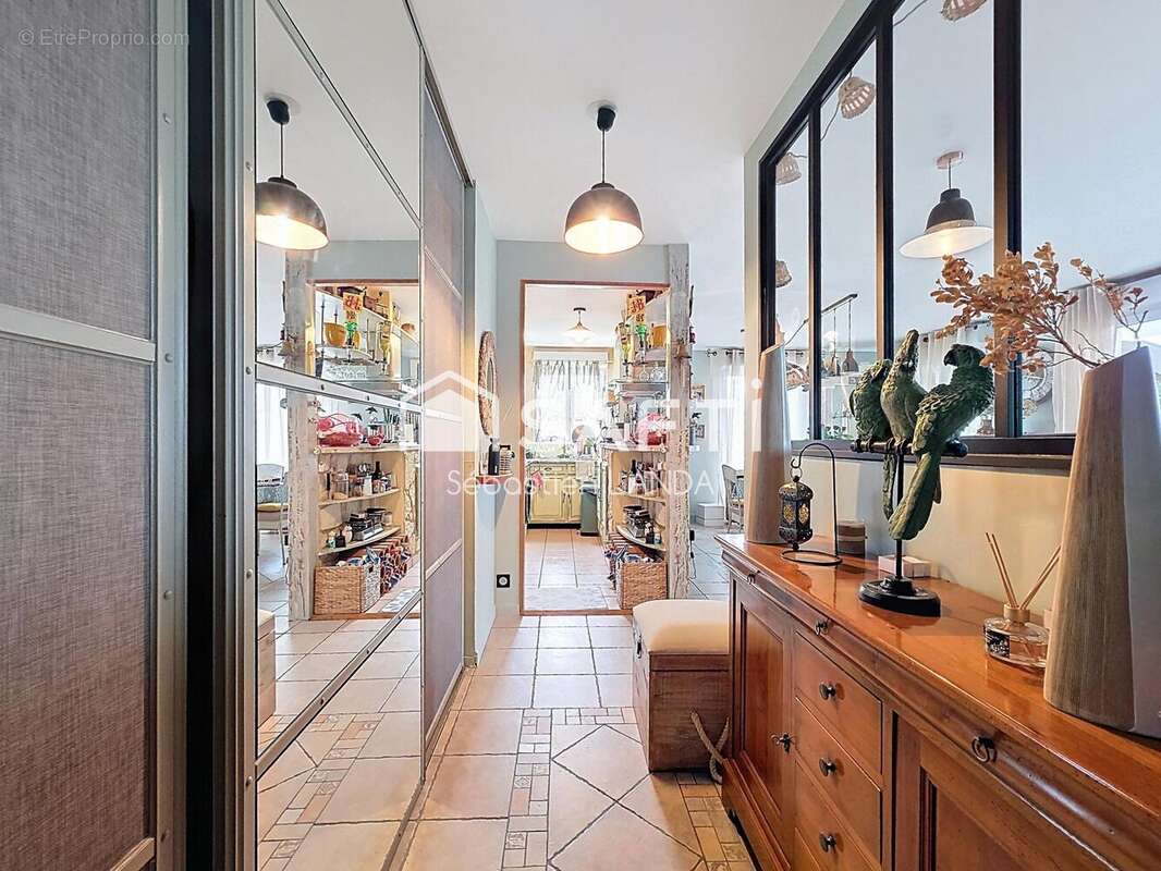 Photo 2 - Appartement à VILLENEUVE-LA-GARENNE