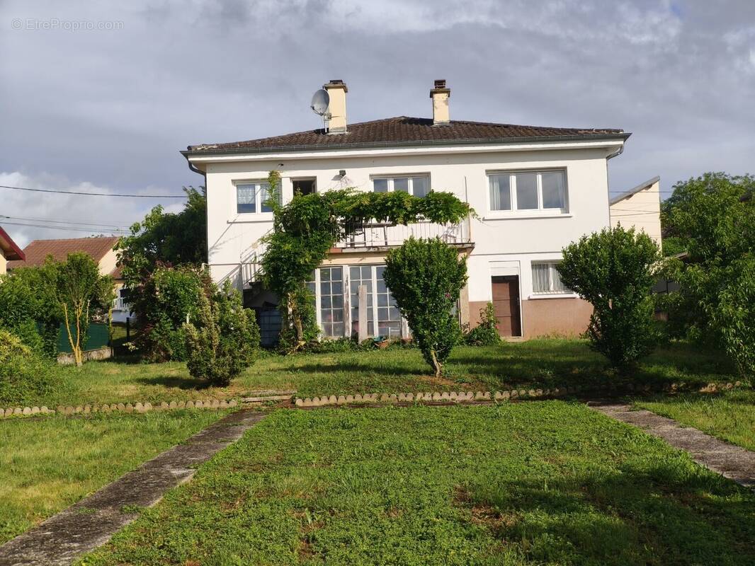 Maison à NOMENY