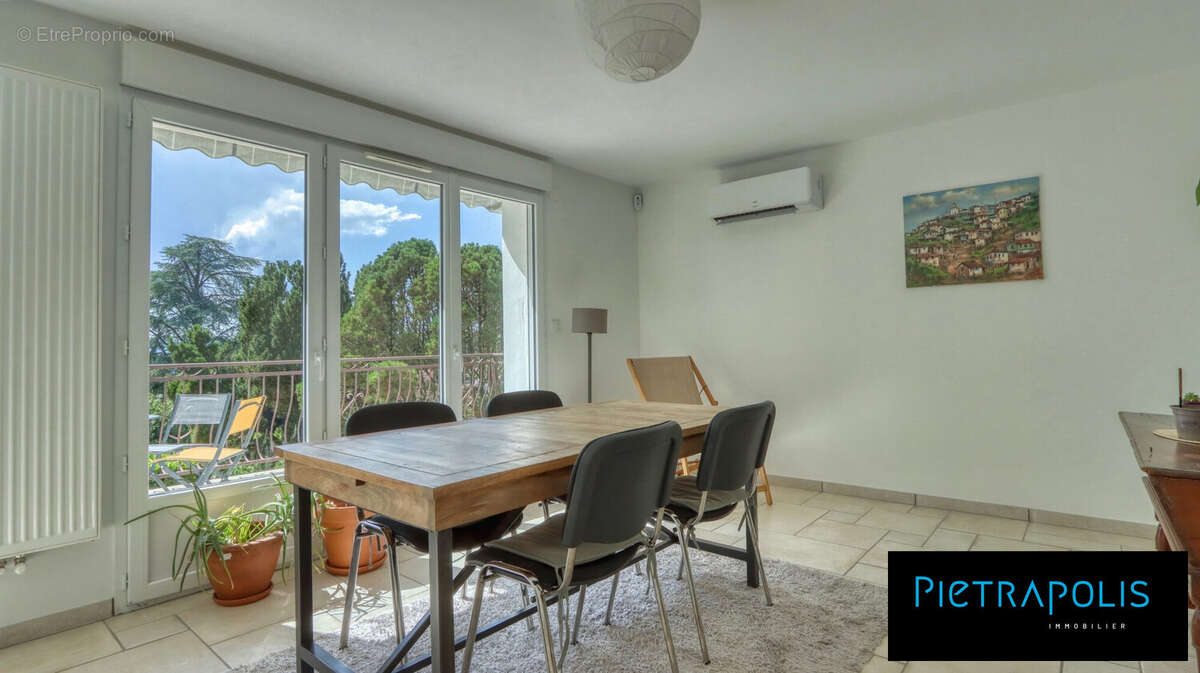 Maison à NEUVILLE-SUR-SAONE